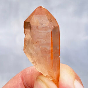 Křemen tangerský krystal Brazílie 4 - 4,5 cm